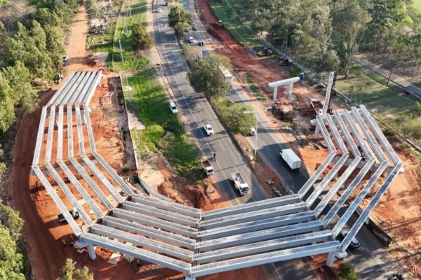 Concluyó montaje de vigas principales en viaducto Las Residentas