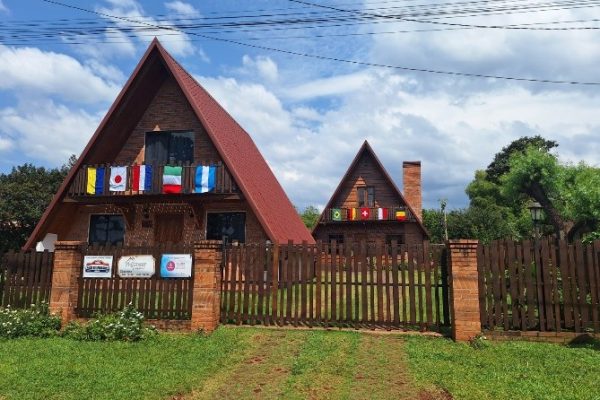 BUNGALOWS FI-SCHEER, EL PARAÍSO EUROPEO  QUE TRANSFORMA EL TURISMO EN BELLA VISTA