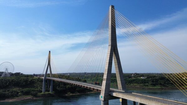 PUENTE DE LA INTEGRACIÓN, GEOPOLÍTICA  VERSUS RELATO DE LA POLÍTICA DOMÉSTICA