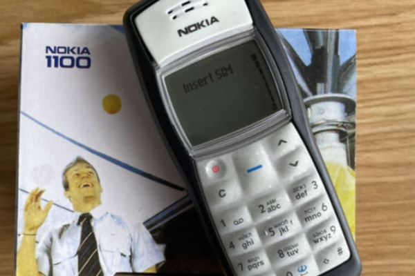 Miren lo que vuelve: el Nokia 1100