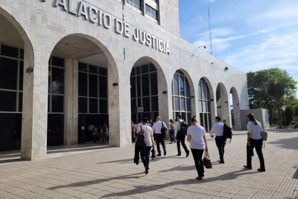 LA REPÚBLICA DEMANDA VALENTÍA  ANTE EL LIBERTINAJE