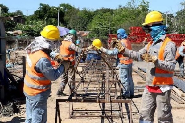 EL MOTOR DE PARAGUAY, LA DIGNIDAD DE SU GENTE