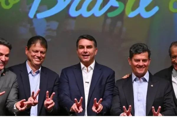 Bolsonaro suma el apoyo de tres perdedores más varios partidos de derechas para la segunda vuelta